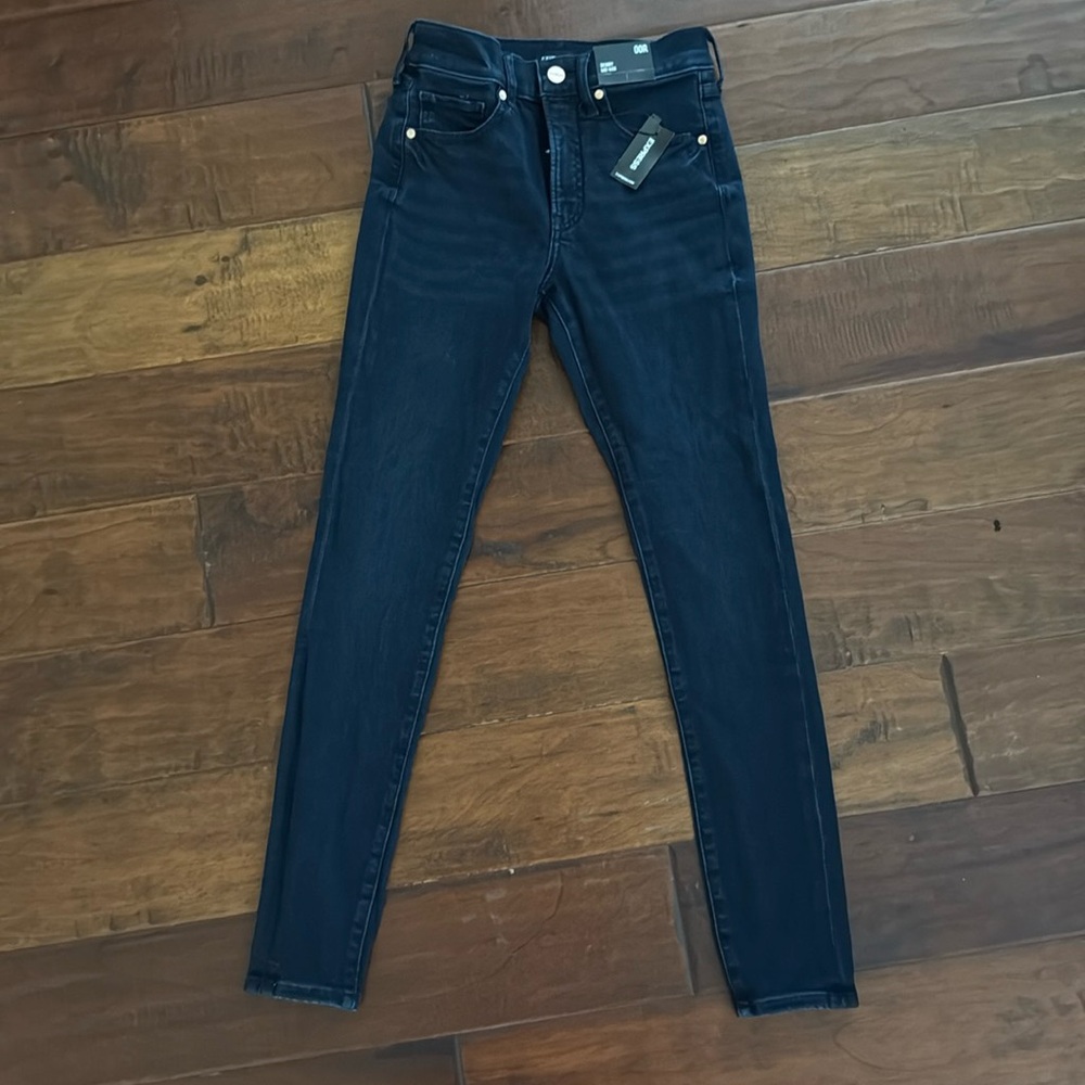 NWT Express Skinny Mid Rise 00R
